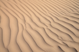 波浪纹理的沙漠