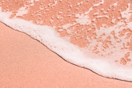 褐红色沙滩