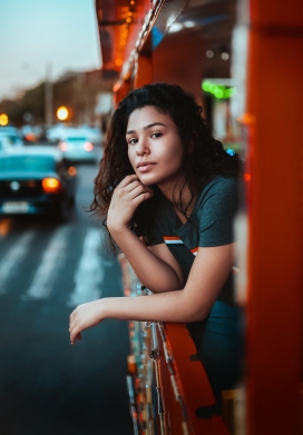 美丽的走廊姑娘