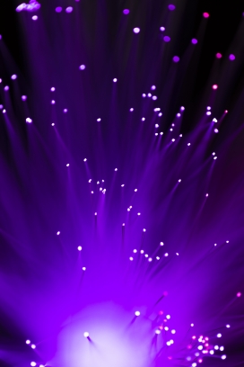 https://www.2008php.com/紫蓝色的光纤图