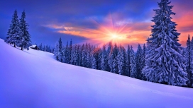 冬天蓝色的日落美景