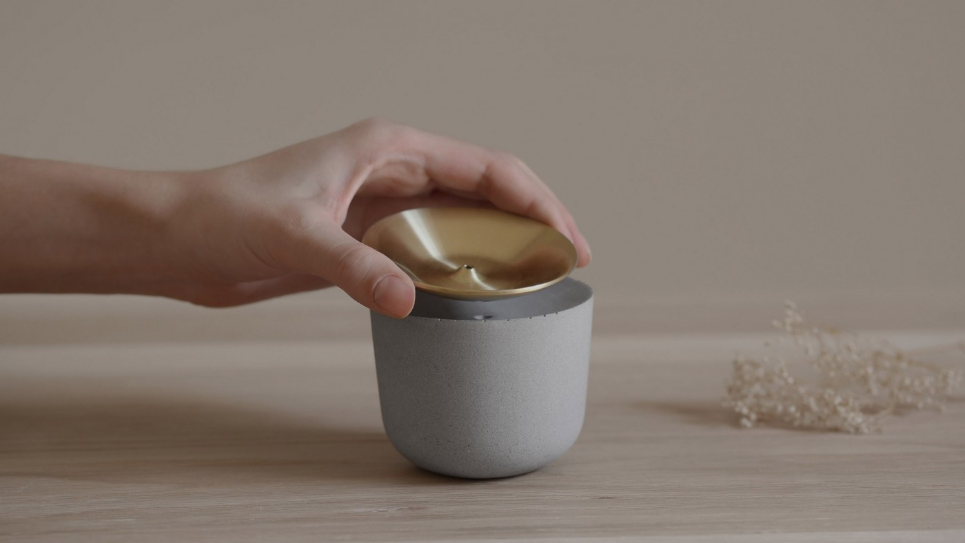 受火山喷发影响的富士香炉图片