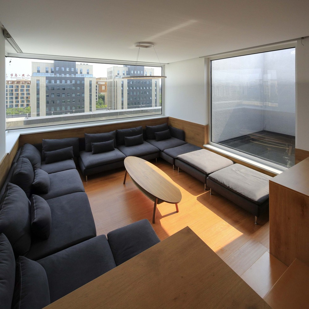 180平米的屋顶之家---酷图编号1310204