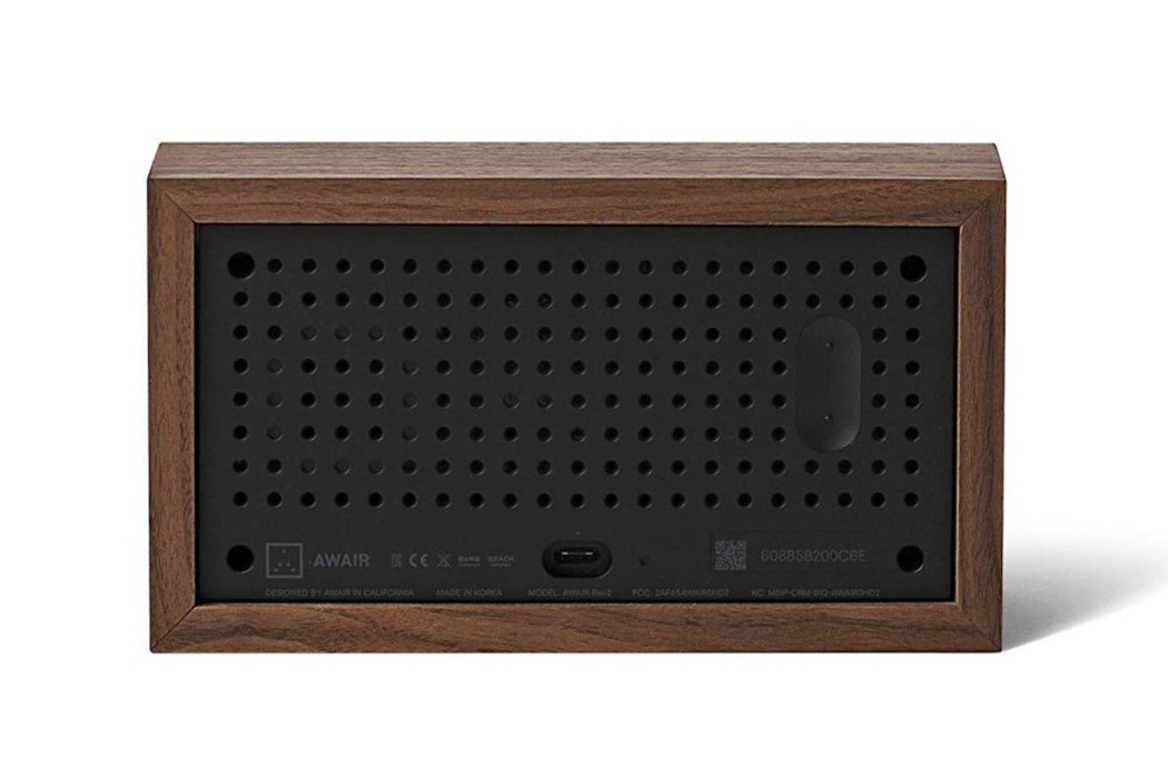 可追踪5个因素并建议对健康进行更改的空气质量监测仪---酷图编号1312247