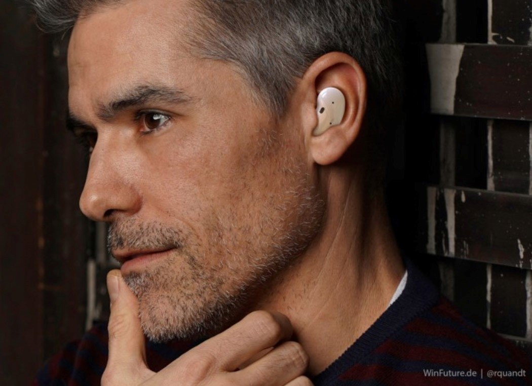 旨在完美贴合您耳朵的三星Galaxy豆形耳机---酷图编号1315104