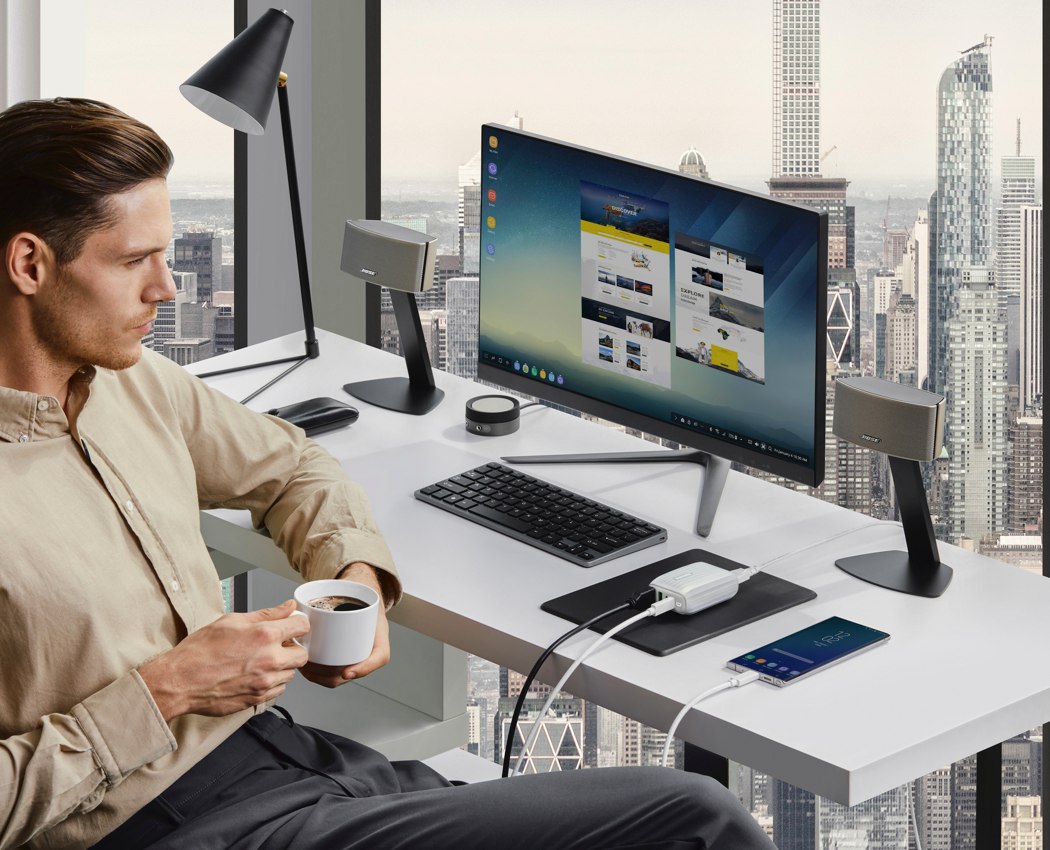 微型混合电源适配器和集线器---酷图编号10