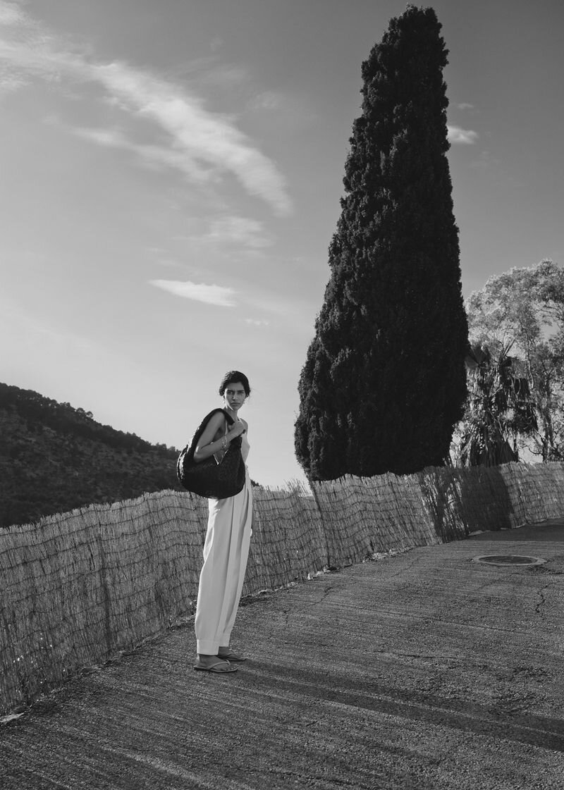 詹妮·拉格兰-自然美景的逃脱-《服装》杂志2020年夏季---酷图编号5