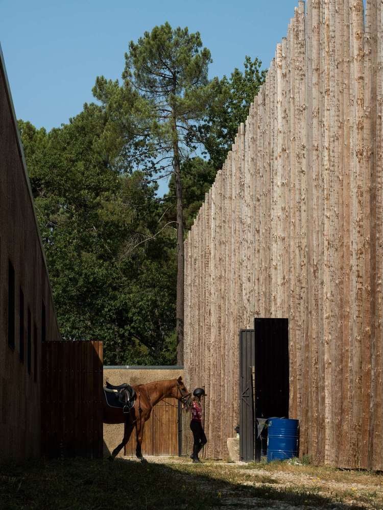 西班牙1760平米的骑马中心---酷图编号1321201