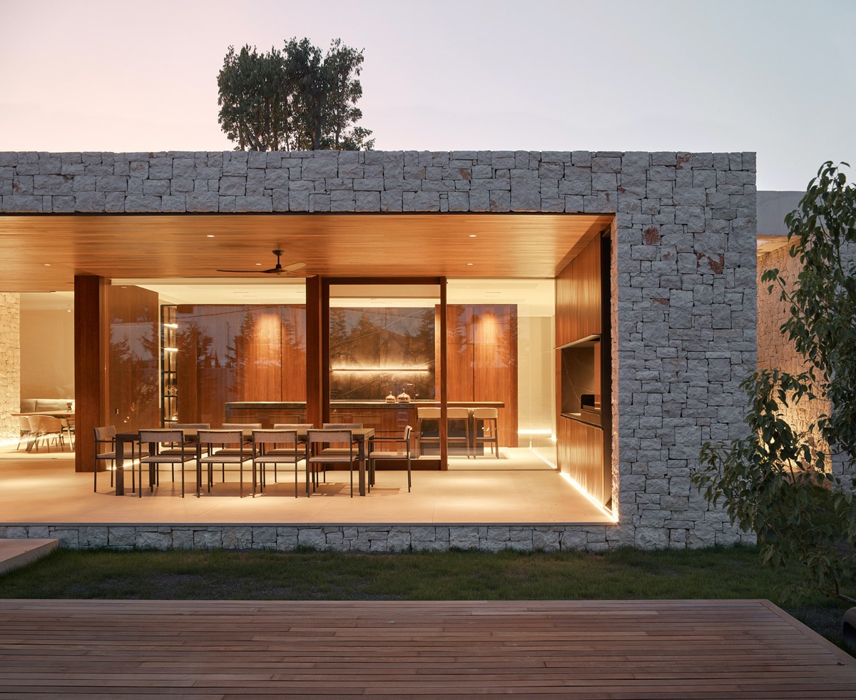 带庭院和游泳池的现代西班牙房屋---酷图编号12