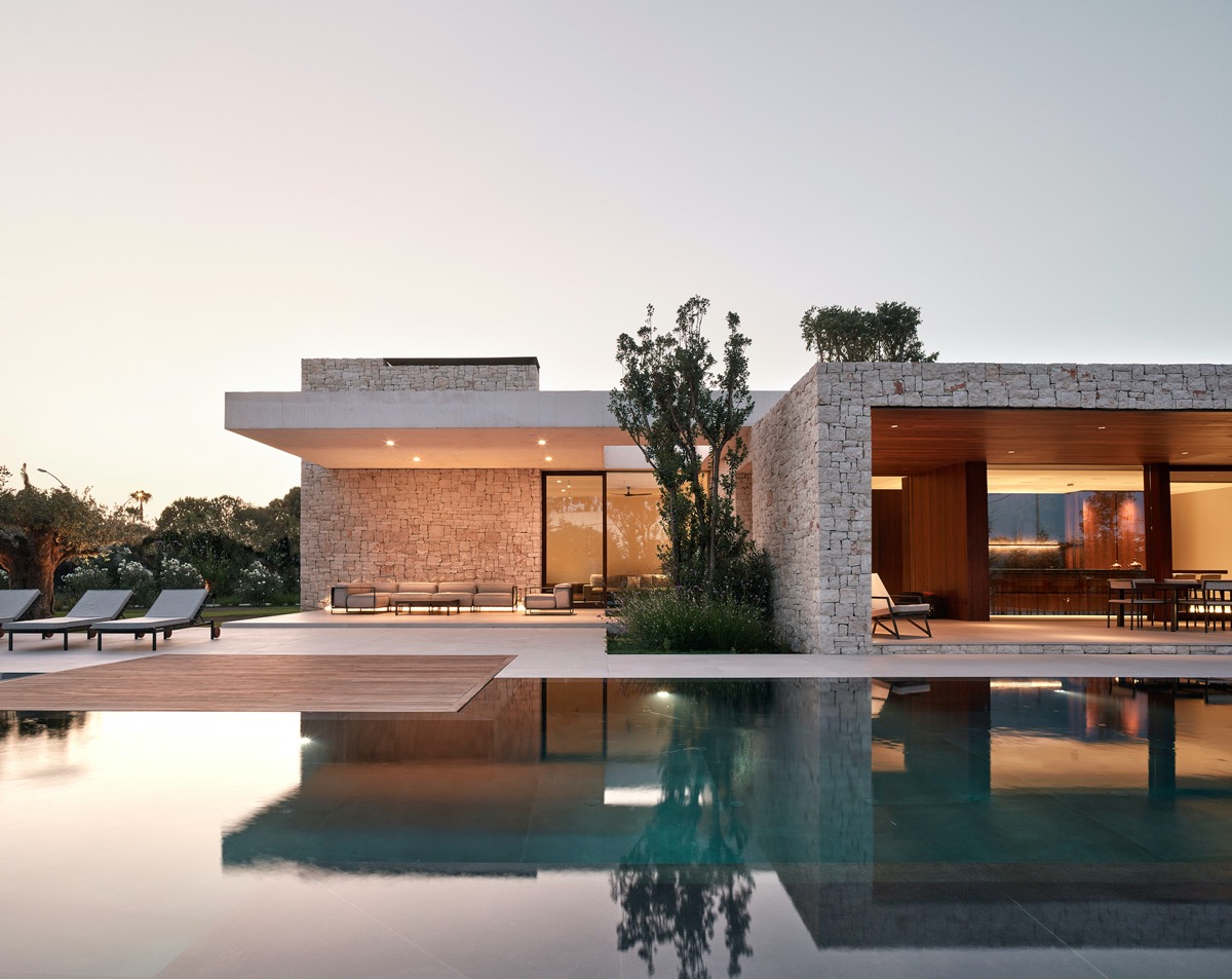 带庭院和游泳池的现代西班牙房屋---酷图编号10