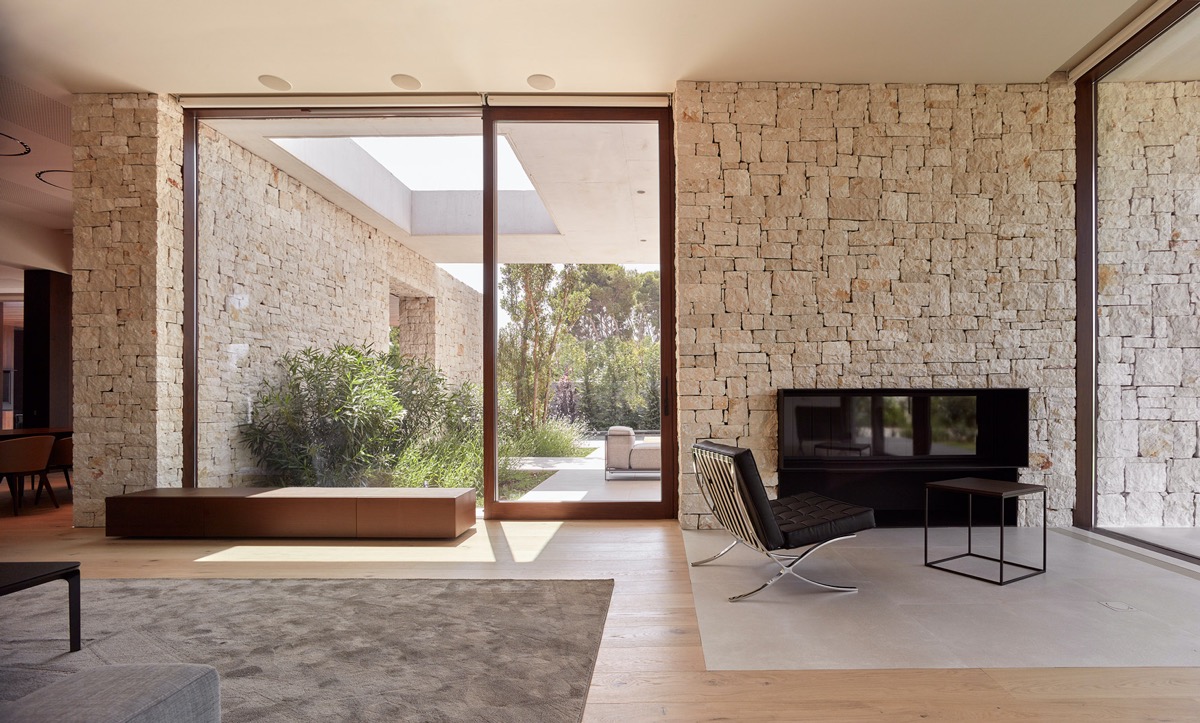 带庭院和游泳池的现代西班牙房屋---酷图编号9