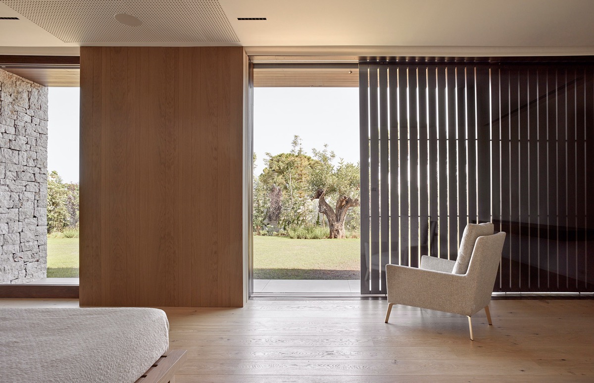 带庭院和游泳池的现代西班牙房屋---酷图编号5