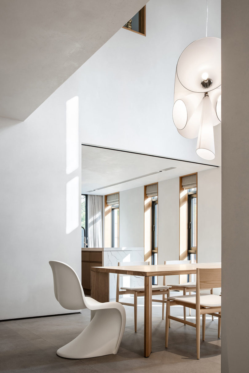 充满层次感和光线的中国豪华住宅---酷图编号7