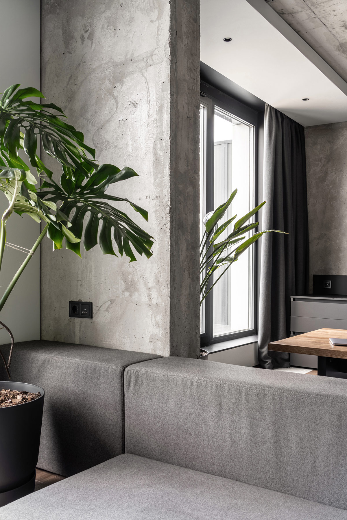 结合玻璃墙房间的混凝土单色内饰---酷图编号1324487