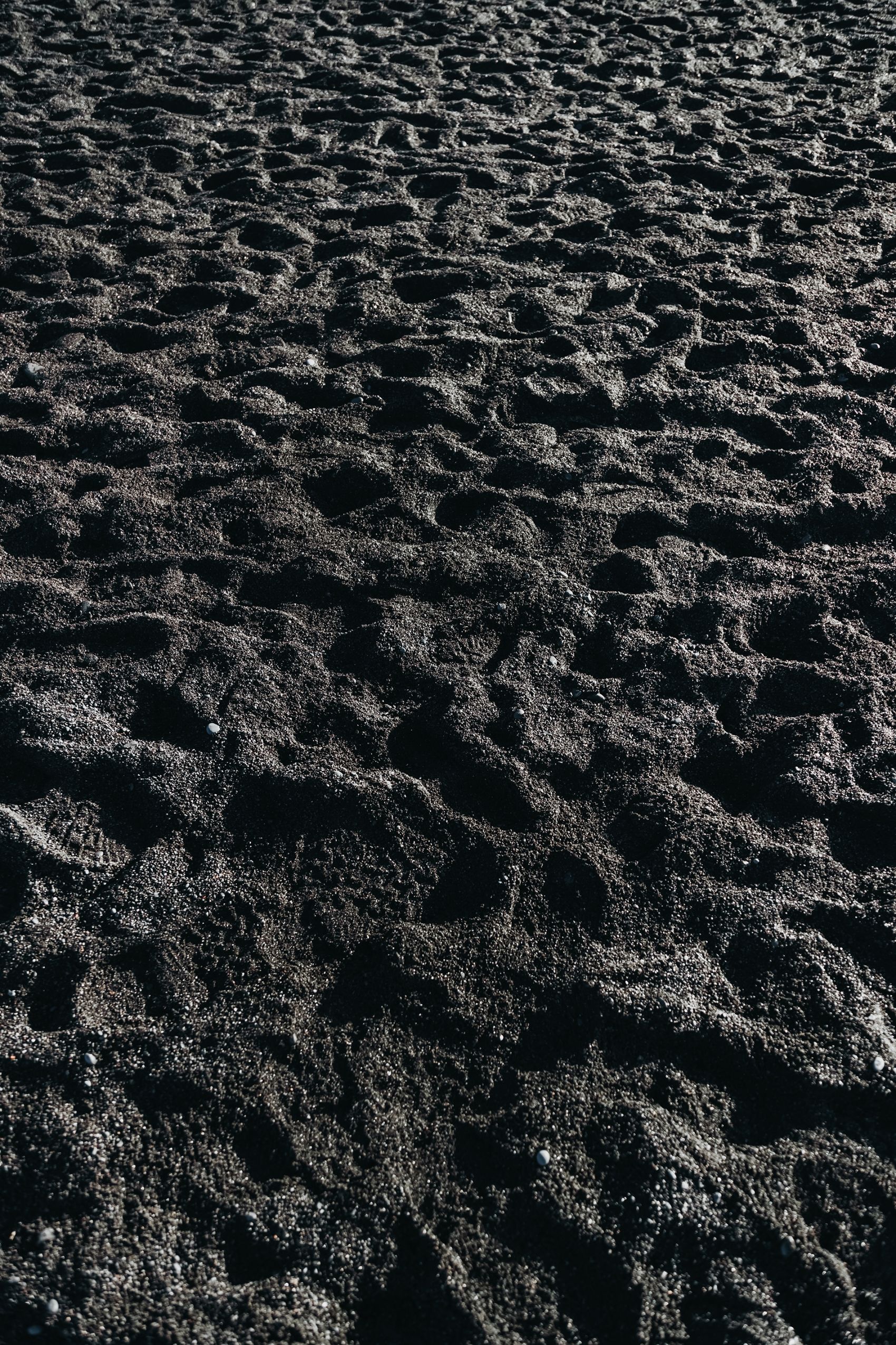 黝黑的细沙图片