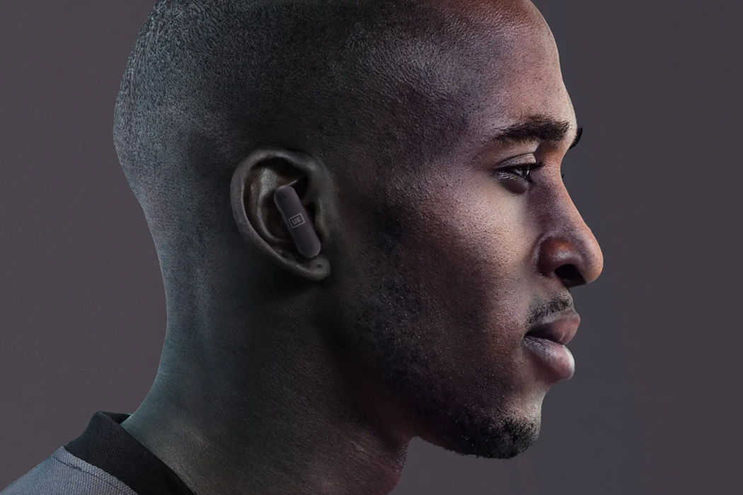 UE Fits防汗,经久耐用,并配备动态10mm驱动器,可提供令人印象深刻的声音,以使积极生活方式的人们感到愉悦