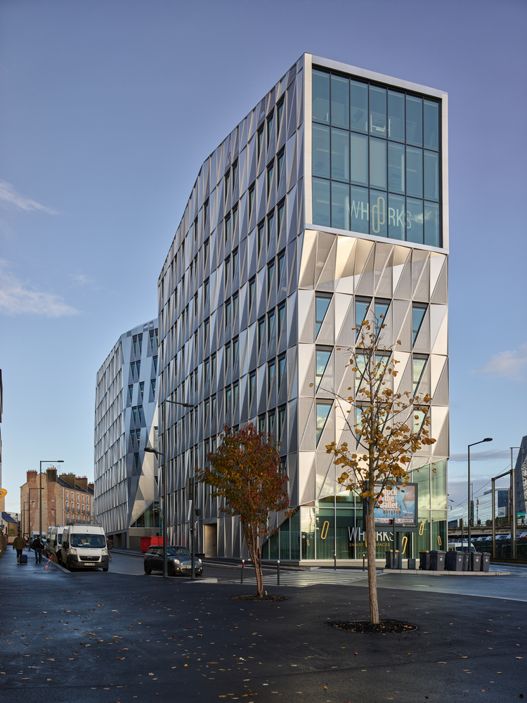 法国峡谷14000平米的三角菱形办公园区---酷图编号9