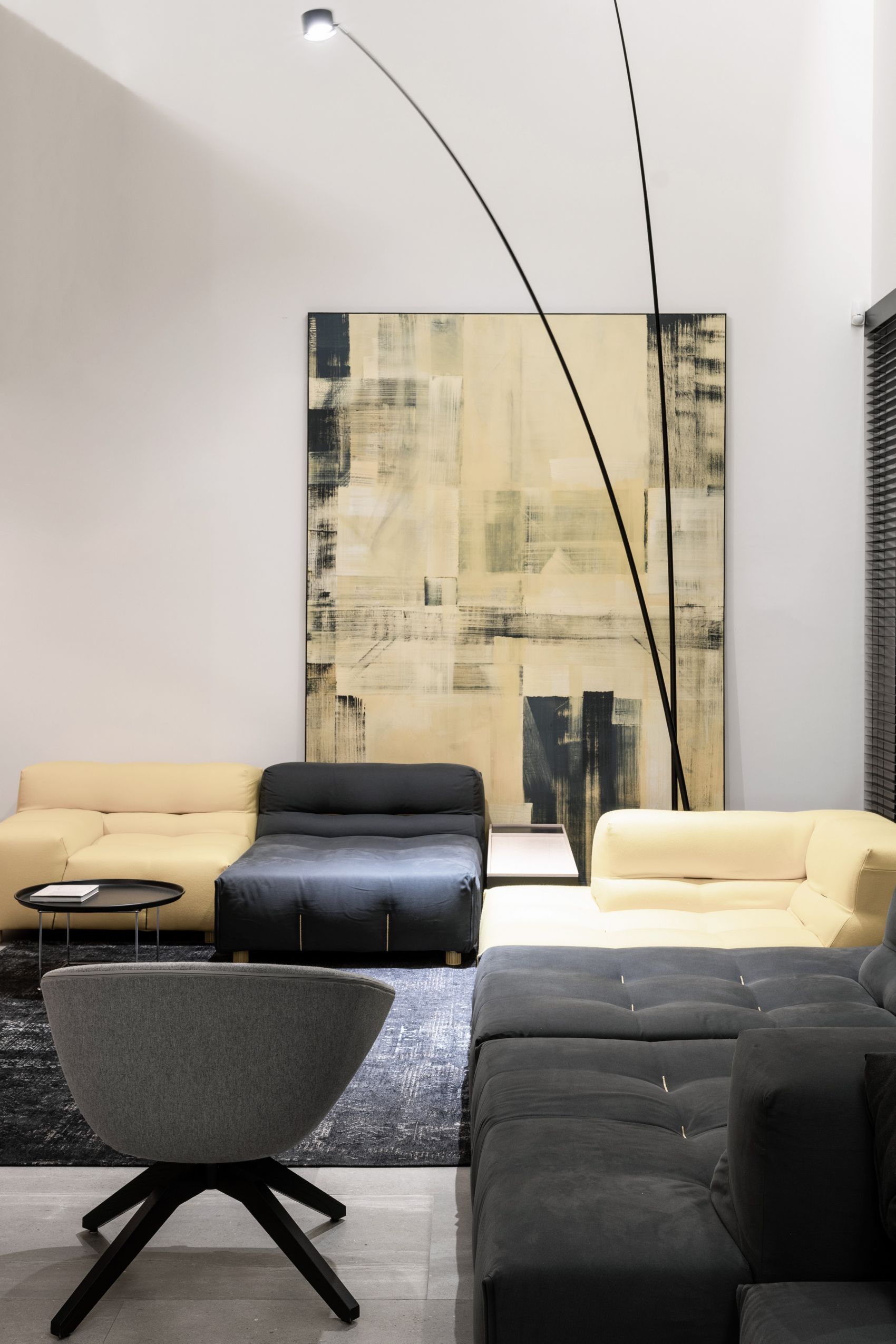 摩尔多瓦基希讷乌358.6米四层楼的房子封面大图