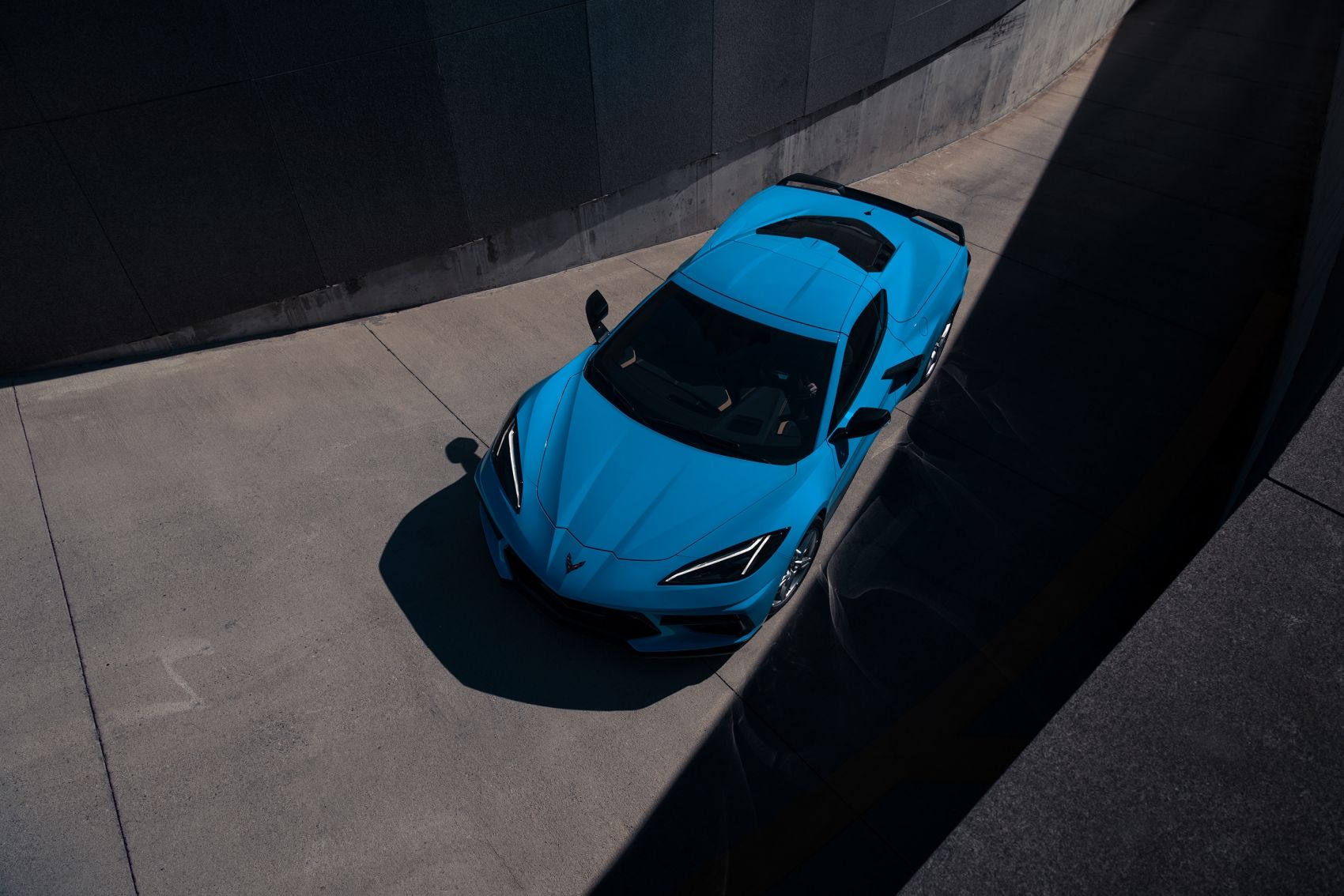 克尔维特C8 Z51蓝色跑车图片