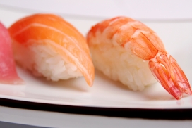 基围虾白米饭寿司