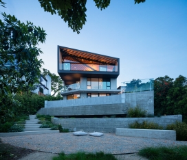 克里夫·威尔金森建筑师（Clive Wilkinson）为自己设计的洛杉矶房屋露台