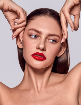 POGORELA-杂志人像美容