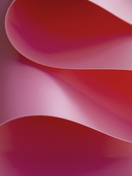 红色叠加的卷纸