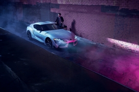 Toyota Supra与Alex Bernstein-丰田汽车