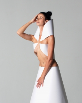 白色剪辑的时尚服装