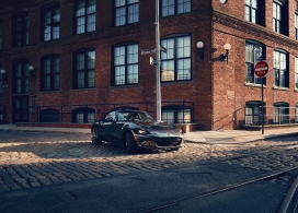 纽约市的马自达MX-5 RF