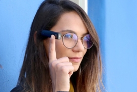 MyEye 2-可读取面前所有文字的可穿戴式辅助AI相机眼镜