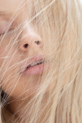 玛丽亚X发型设计