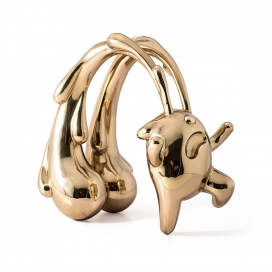 Scared Bear-害怕的熊青铜雕塑