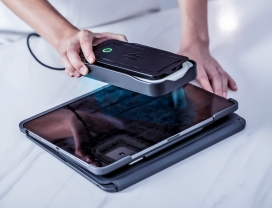 可兼作无线充电器的手持式UV-C消毒剂