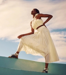 阿杜·阿克奇-皱褶丰富的 Lovestruck浪漫度假连衣裙集合