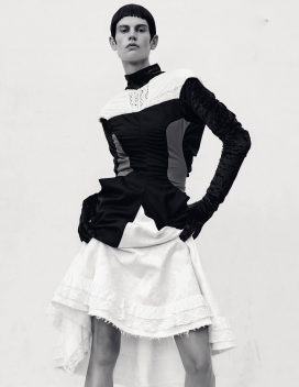 玛丽娜·约瑟夫·吉尔克里斯特-专为i-D杂志40周年发行拍摄