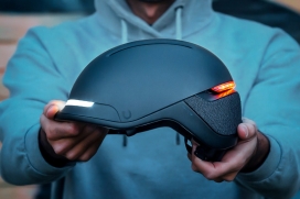 时尚带动态LED智能头盔设计，可让您保持时尚和安全！