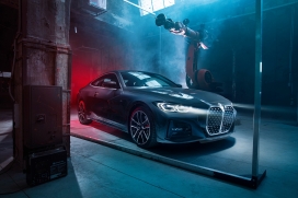 宝马4系双门轿跑车