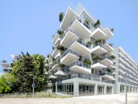 法国28000平米的白色树之公寓