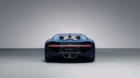 蓝色布加迪凯龙汽车