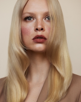 70年代氛围纽约的金发美女