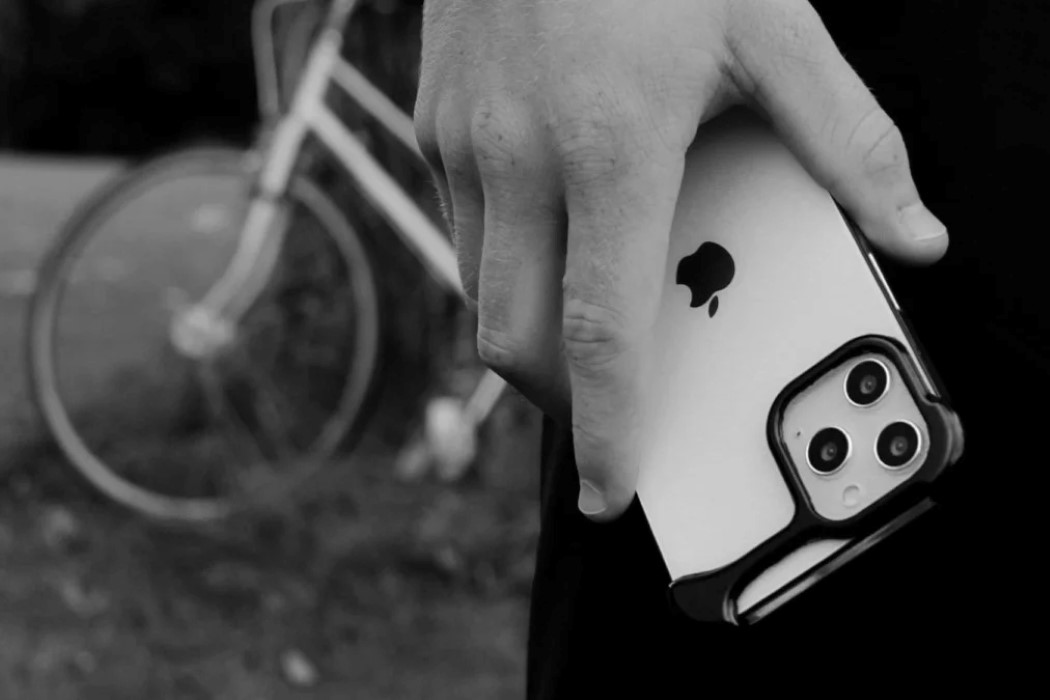 赋予其最大个性最小的iPhone 12保护壳---酷图编号5