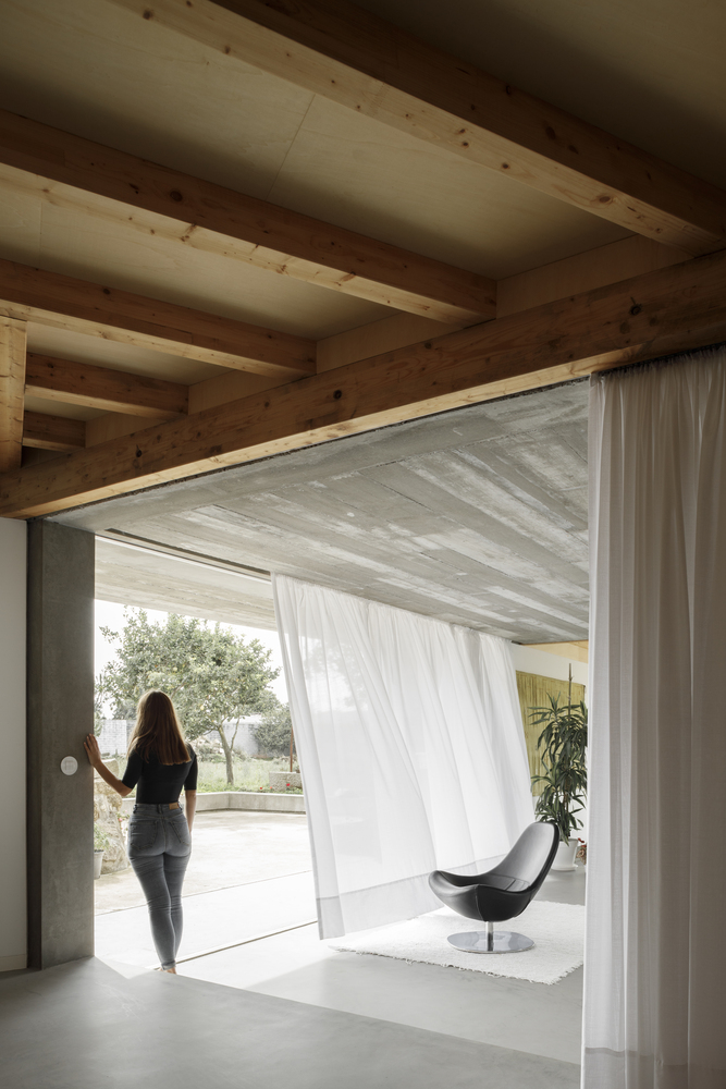 葡萄牙花岗岩上350平米纯白院房屋住宅设计---酷图编号1340591