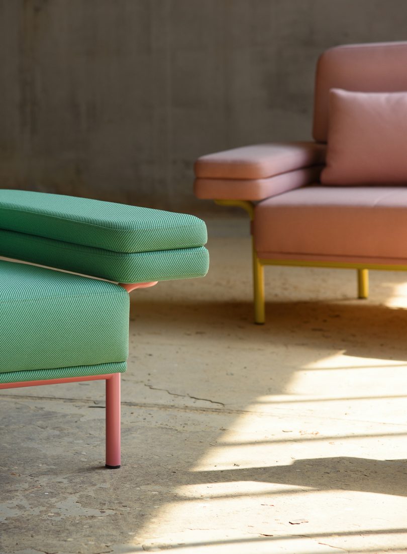 Adrenalia走向绿色的后现代LEO沙发系列---酷图编号1342284