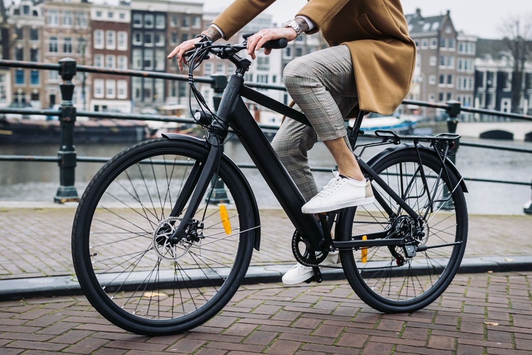 旨在通过通用设计成为电动自行车的特斯拉Model S自行车图片