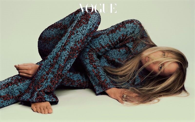 拉奎尔·齐默尔曼-vogue——现代诗歌时装秀---酷图编号1