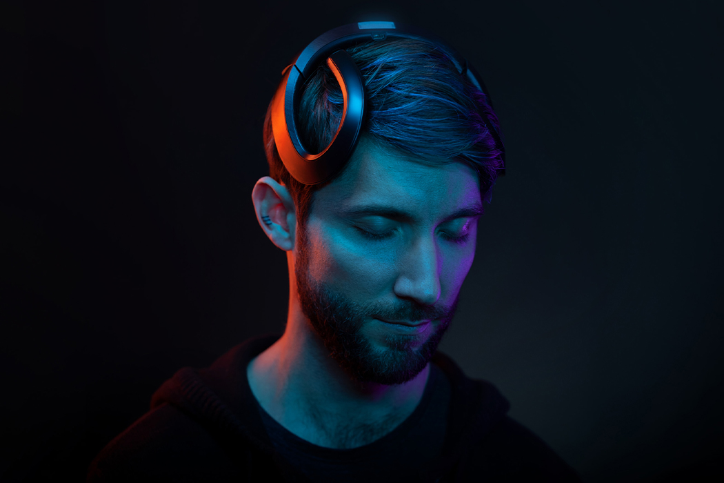 旨在帮助您集中精力,增加工作效率的Crown可穿戴式大脑计算机---酷图编号4