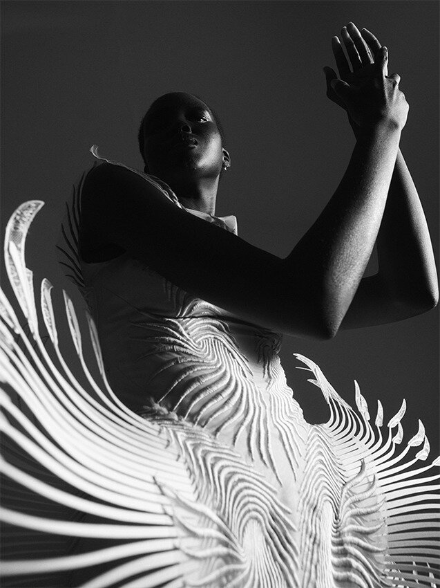 朱利安·瓦隆-《 Vogue》杂志春季时装秀---酷图编号4