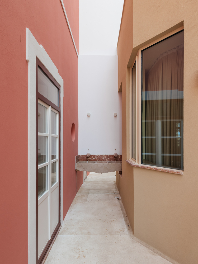 葡萄牙芥末325平米的玫瑰坊建筑---酷图编号9