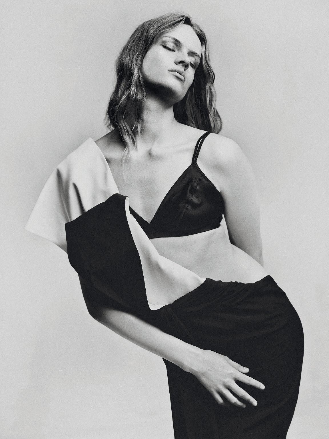 Numero杂志-黑白女装时尚秀图片